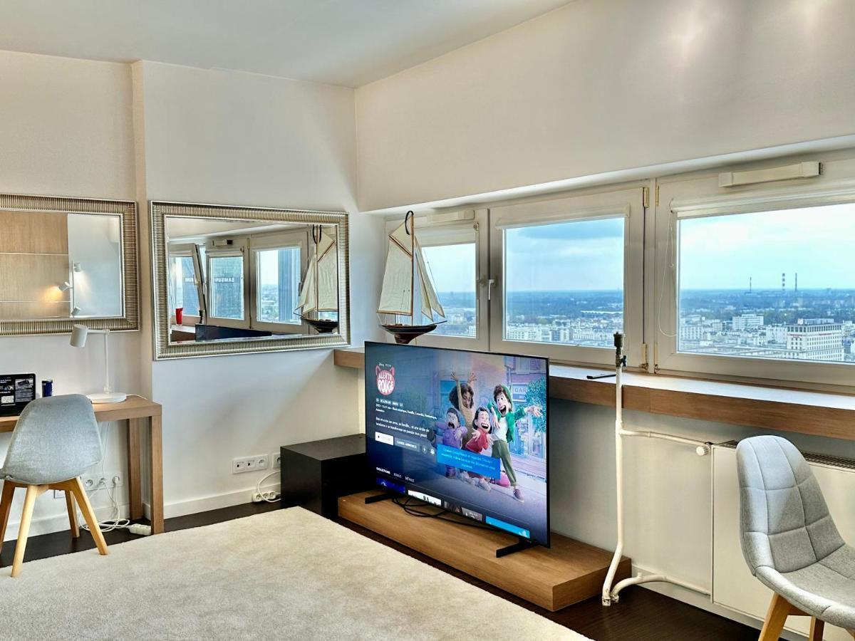 Top Metro X2 Fast Wifi 400 Mbs 70'Tv Netflix Hbo Max Appletv+ Disney+ Varşova Dış mekan fotoğraf