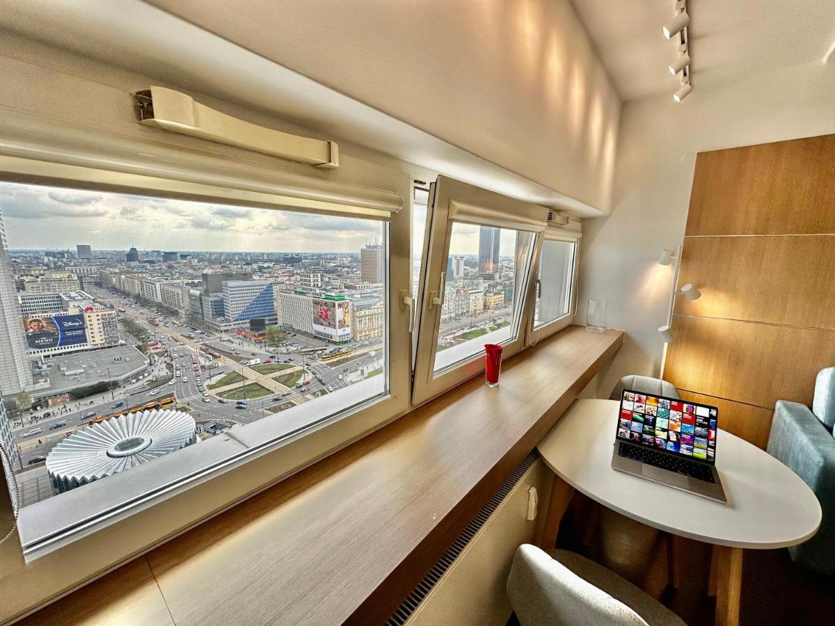 Top Metro X2 Fast Wifi 400 Mbs 70'Tv Netflix Hbo Max Appletv+ Disney+ Varşova Dış mekan fotoğraf