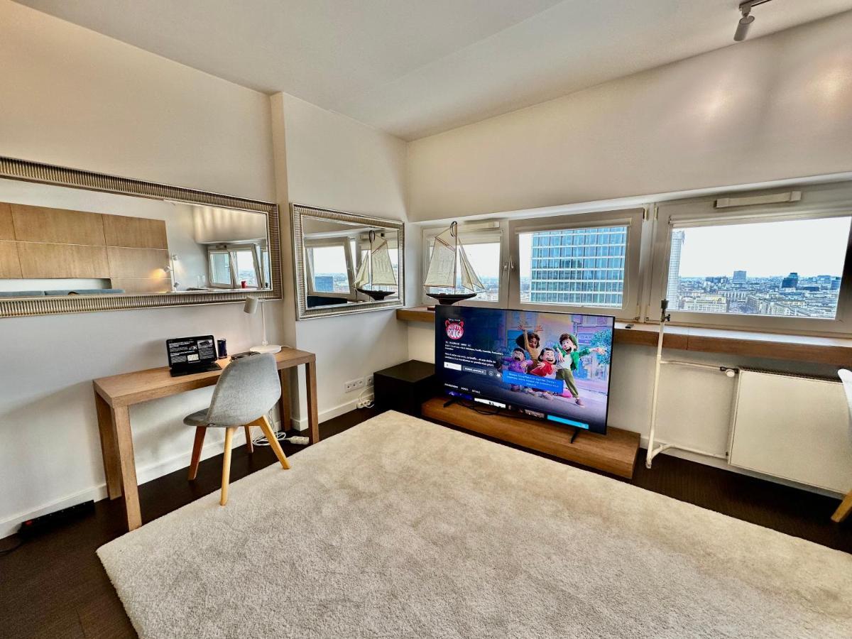 Top Metro X2 Fast Wifi 400 Mbs 70'Tv Netflix Hbo Max Appletv+ Disney+ Varşova Dış mekan fotoğraf